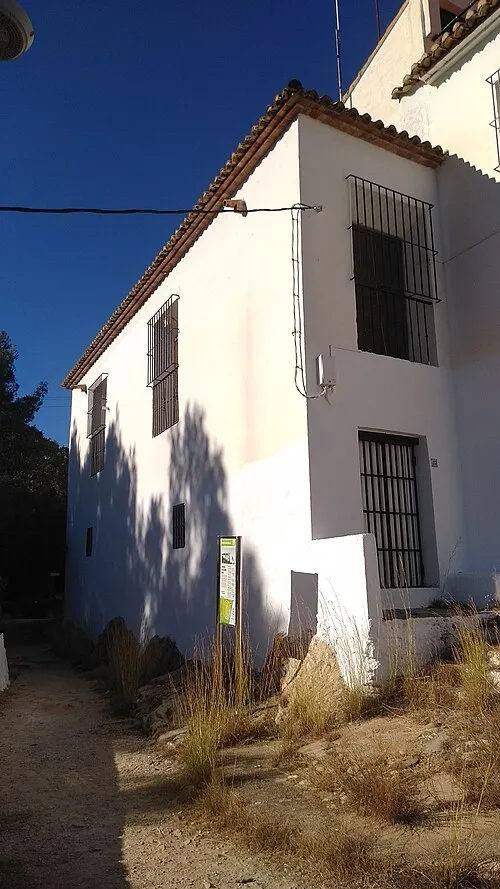 Vivienda del ermitaño adosada al santuario de Santa Anna de Gandia