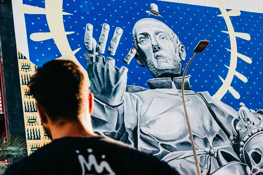 Diego As contemplant la fresque de saint François de Borgia achevée
